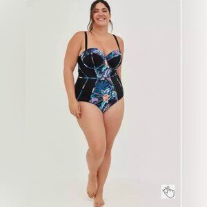 Torrid Like New Slim Fix Underwire Piping One Piece Swimsuit